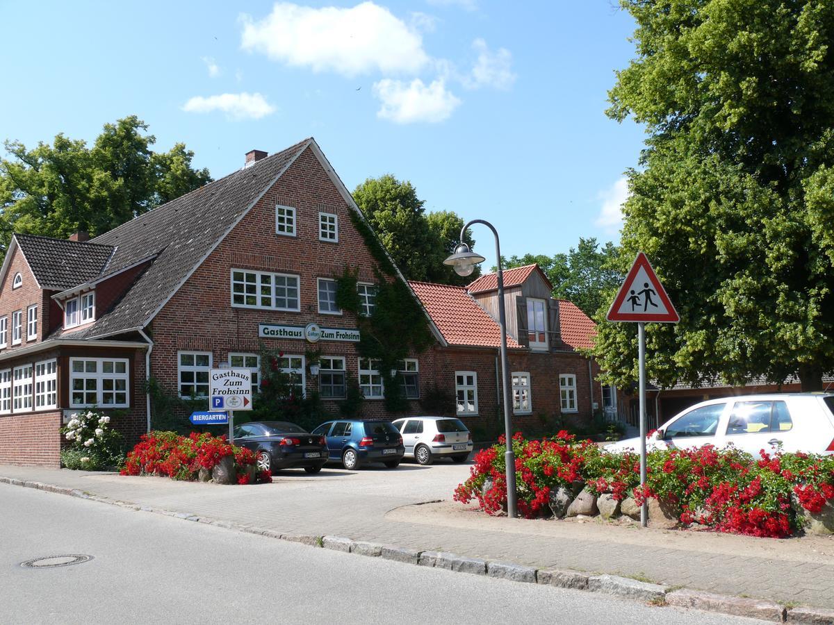 Gasthaus Zum Frohsinn Bosau 外观 照片
