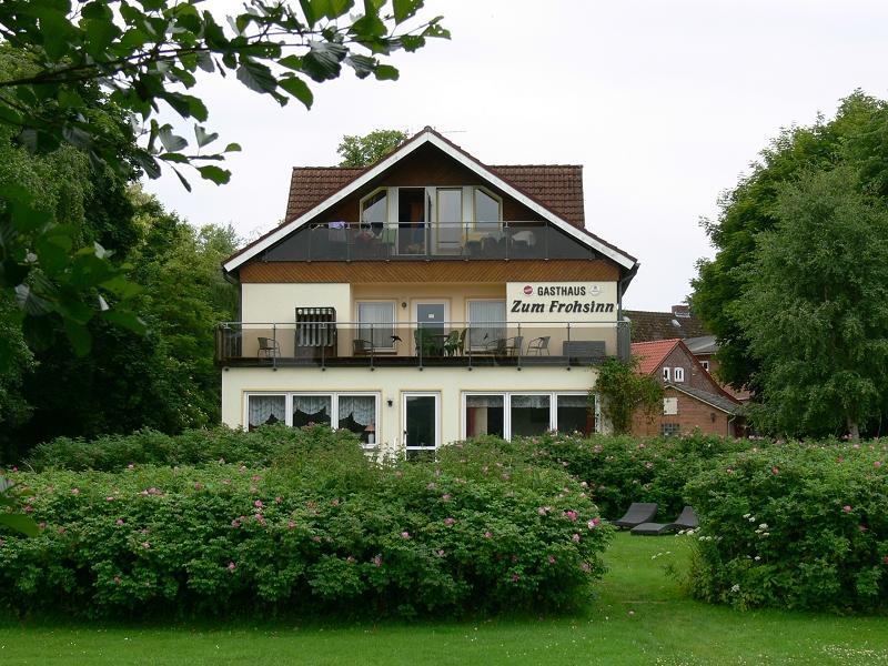 Gasthaus Zum Frohsinn Bosau 外观 照片